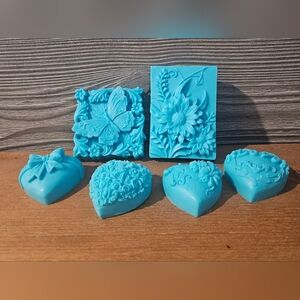 Blue Floral and Heart Shaped Shea Butter Soap Set